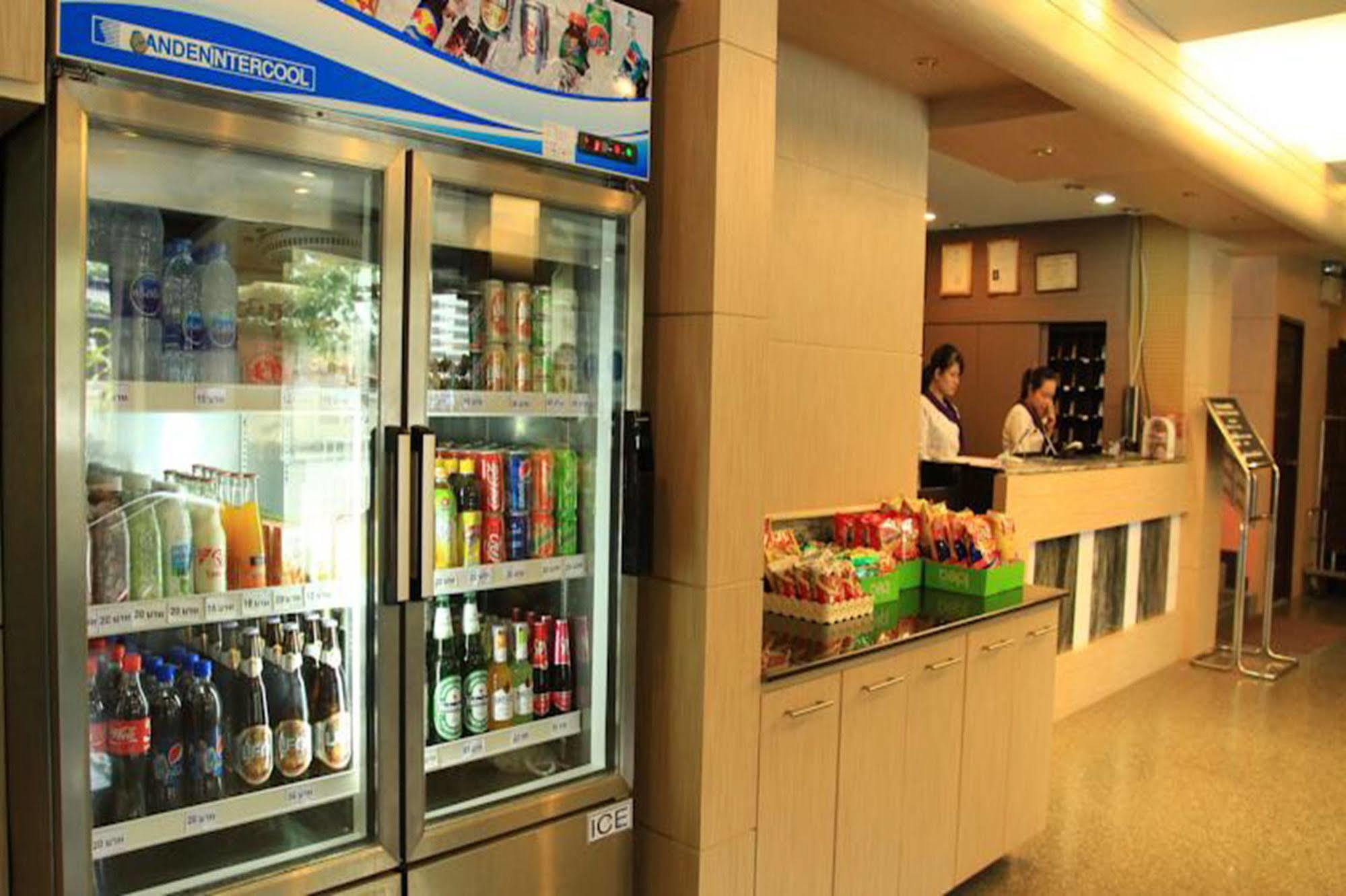 Rayong President Hotel Esterno foto
