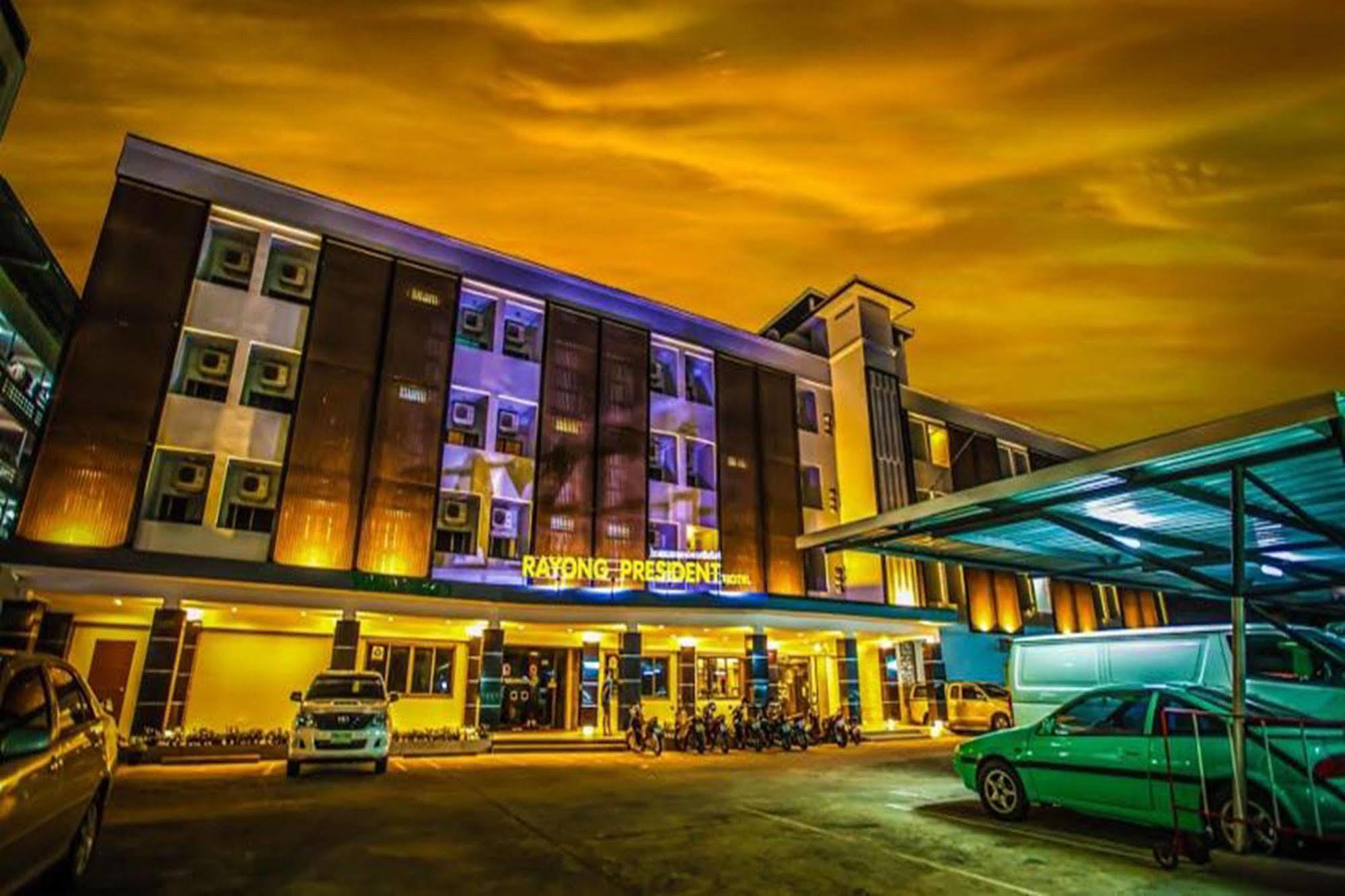 Rayong President Hotel Esterno foto